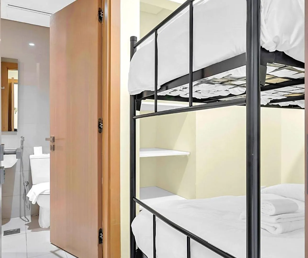 Refined 2 & Half Br In Mada Residences Near Dubai Mall Apartment