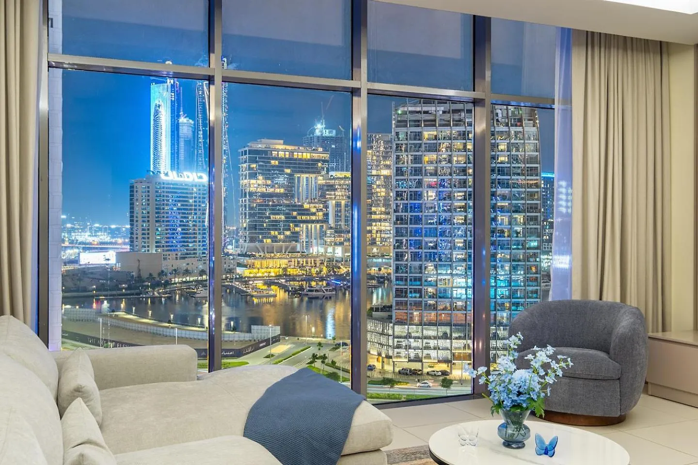 Apartment Refined 2 & Half Br In Mada Residences Near Dubai Mall